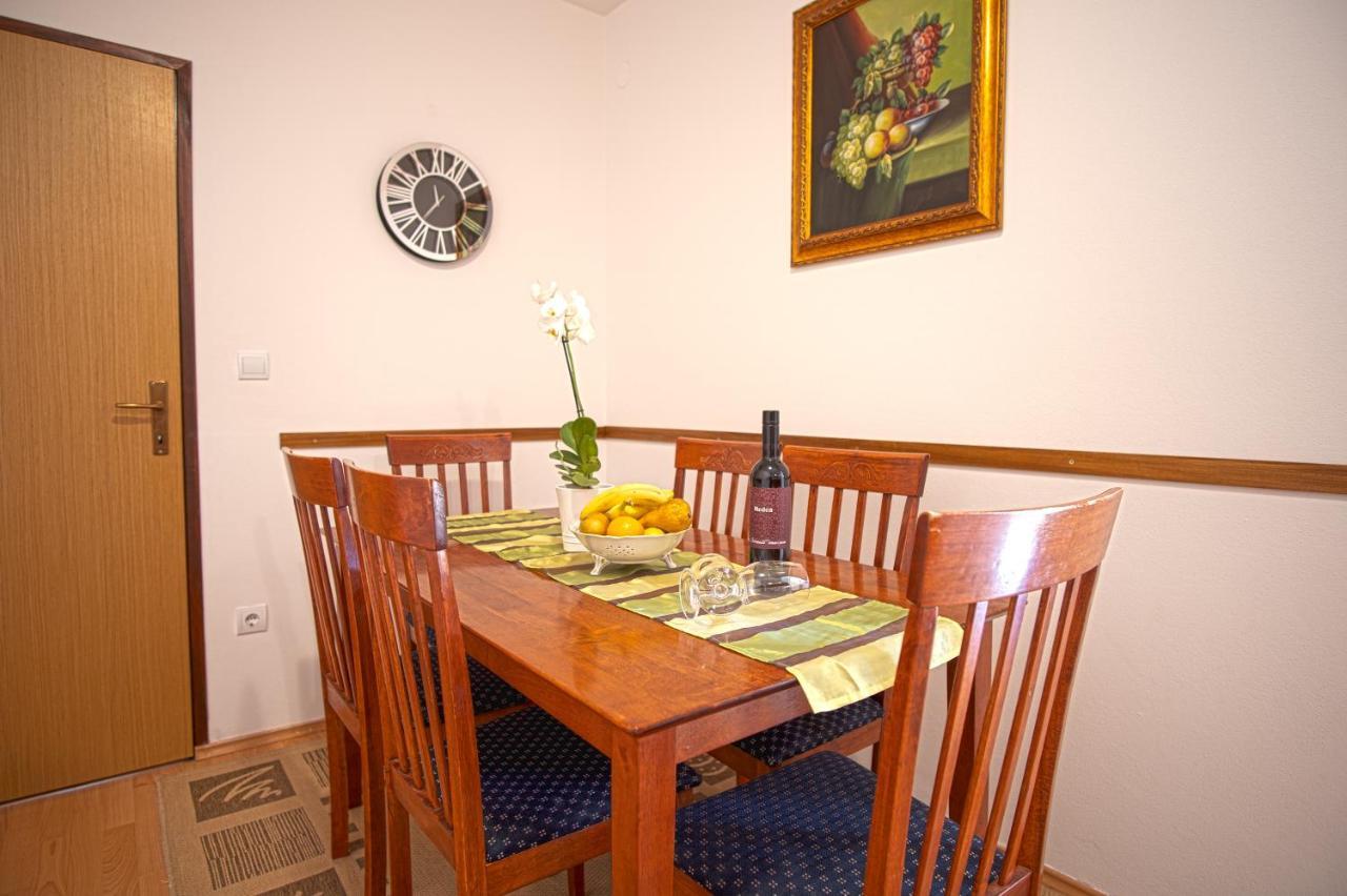 Apartman Luka Fažana Exteriör bild
